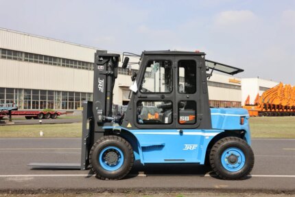 Вилочный погрузчик TRF D70-3Х